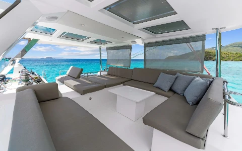 Aft deck with seating